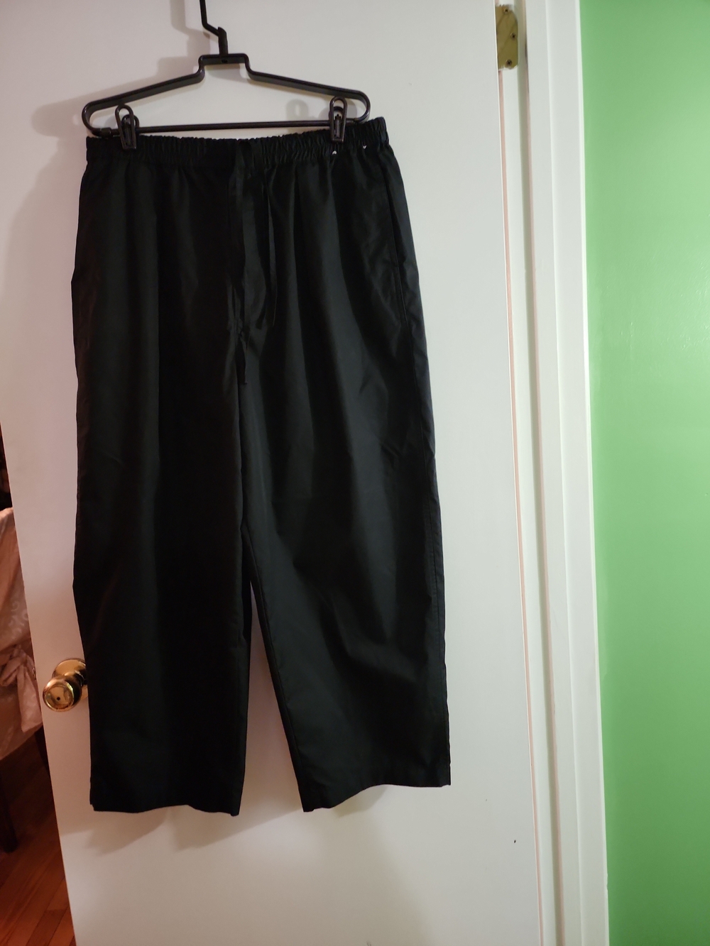 Uniqlo Black Women's Culotte Pants